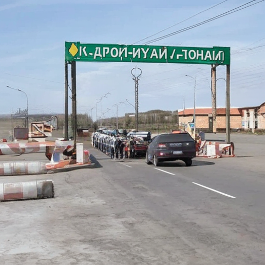 Один из пунктов пропуска на границе Кыргызстана и Казахстана перевели на круглосуточный режим